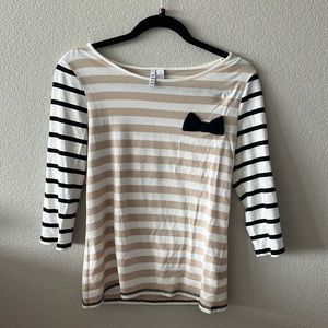 ELLE stretchy striped top with Bow Accent